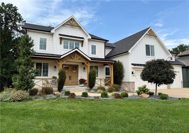 1st image of 1788 Homestead Dr, Liberty, MO 64068 | MLS# 2637086