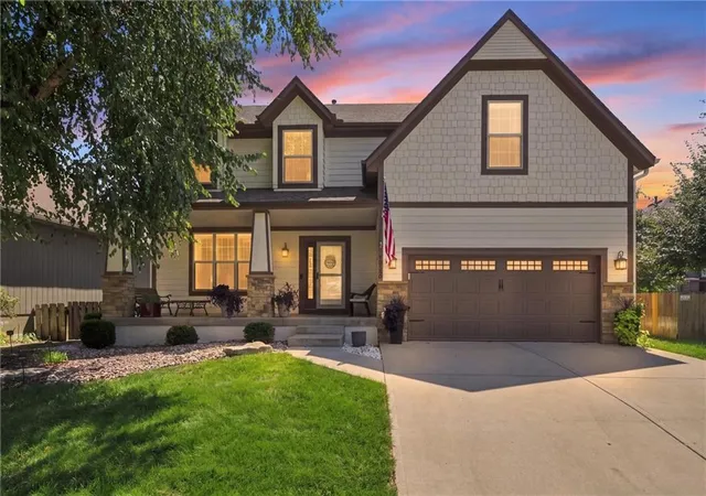 1st image of 18569 W 165th St, Olathe, KS 66062 | MLS# 2637091