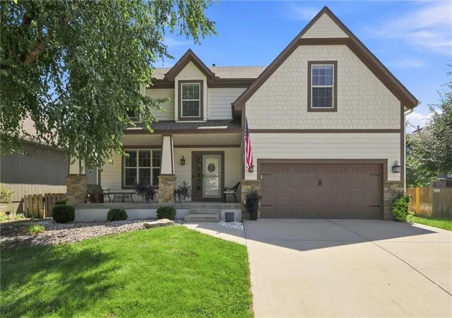 2nd image of 18569 W 165th St, Olathe, KS 66062 | MLS# 2637091