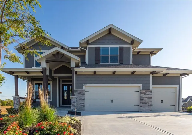 1st image of 17487 W 163rd Pl, Olathe, KS 66062 | MLS# 2637097