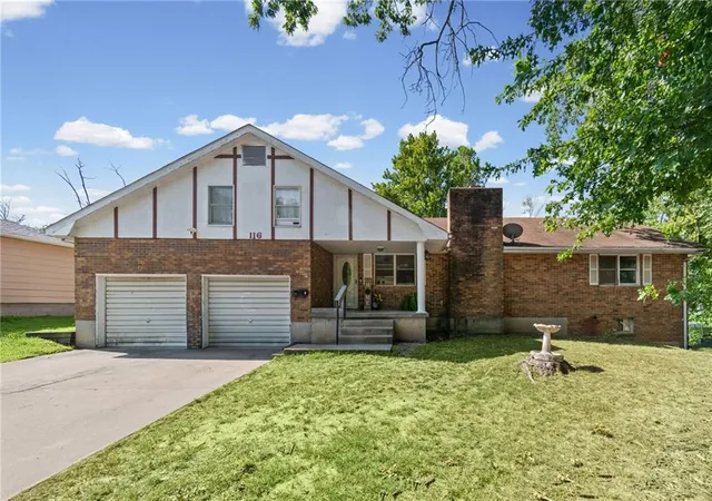 1st image of 116 W Marshall St, El Dorado Springs, MO 64744 | MLS# 2637101