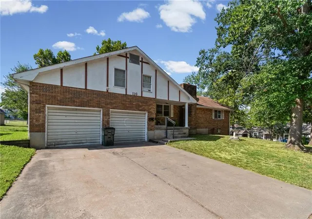 4th image of 116 W Marshall St, El Dorado Springs, MO 64744 | MLS# 2637101