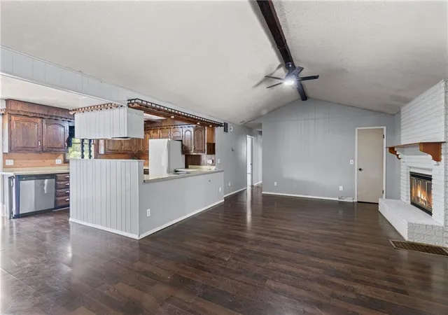 5th image of 116 W Marshall St, El Dorado Springs, MO 64744 | MLS# 2637101