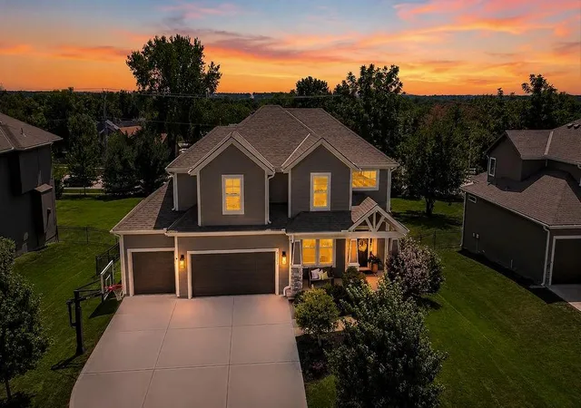 2nd image of 21803 W 46Th Ter, Shawnee, KS 66226 | MLS# 2637103