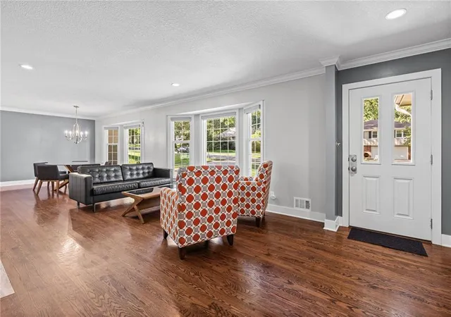 Photo 4 of Sale Pending at 5521 W 84th Street, Overland Park, KS 66207 | MLS# 2637104 | Listing updated on 2026-08-24