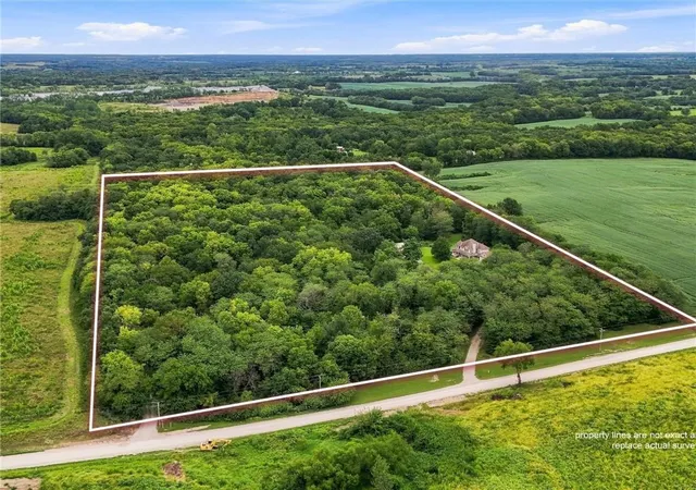 Photo 3 of Single family home for sale at 340 SE 240th Street, Plattsburg, MO 64477 | MLS# 2637118 | Listing updated on 2026-09-02