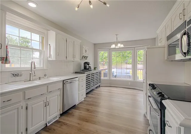 Single family home for sale at 5014 NW 85th Street, Kansas City, MO 64154 | MLS# 2637122 | Listing updated on 2026-10-08