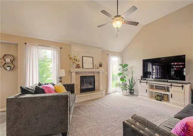 Photo 4 of Sale Pending at 9705 N Windsor Ave, Kansas City, MO 64157 | MLS# 2637125 | Listing updated on 2026-09-04
