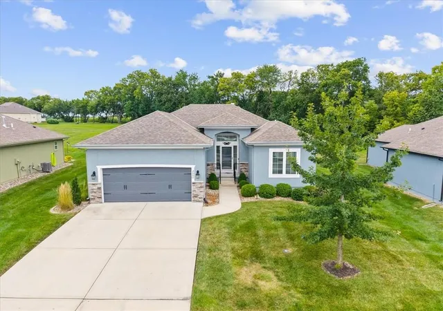 Photo 2 of Single family home for sale at 2005 Crk View Ln, Raymore, MO 64083 | MLS# 2637137 | Listing updated on 2026-09-20
