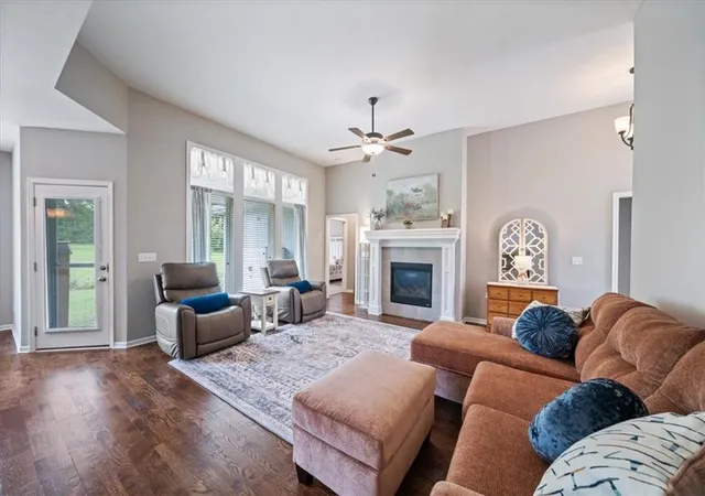 Photo 4 of House for sale at 2005 Crk View Ln, Raymore, MO 64083 | MLS# 2637137 | Listing updated on 2026-09-20