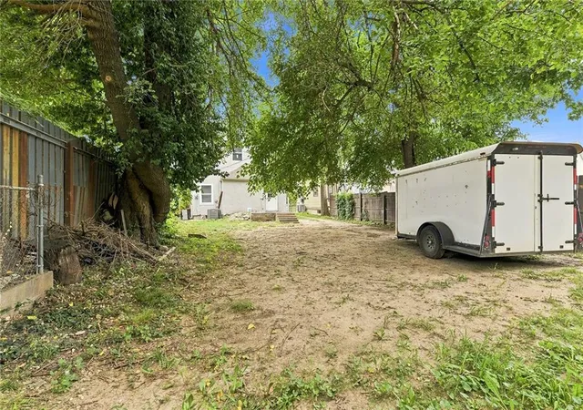 11th image of 226 S 11th St, Kansas City, KS 66102 | MLS# 2637138