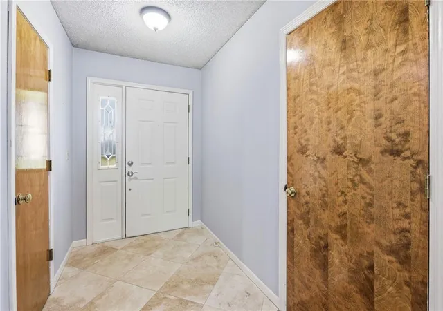 5th image of 15295 Newton Dr, Overland Park, KS 66223 | MLS# 2637142