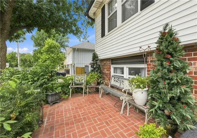 3rd image of 14104 W 63rd Street, Shawnee Mission, KS 66216 | MLS# 2637144