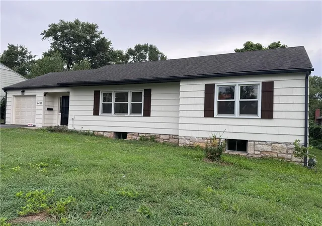 2nd image of 6437 Craig St, Mission, KS 66202 | MLS# 2637145