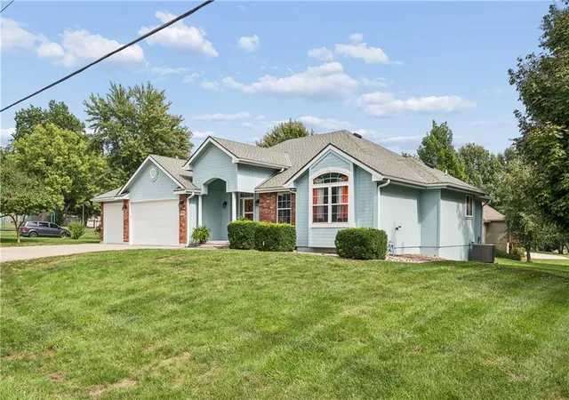 Photo 1 of Single family home for sale at 1707 Lynn Rd, Excelsior Springs, MO 64024 | MLS# 2637148 | Listing updated on 2026-10-05