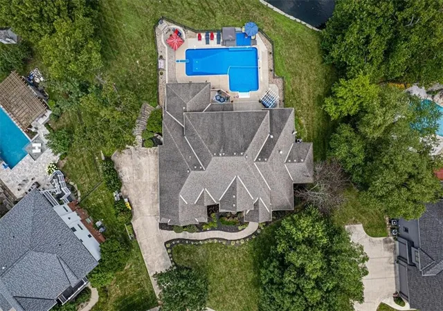 Photo 3 of Mansion for sale at 13104 E 94th Street, Kansas City, MO 64138 | MLS# 2637158 | Listing updated on 2026-08-17