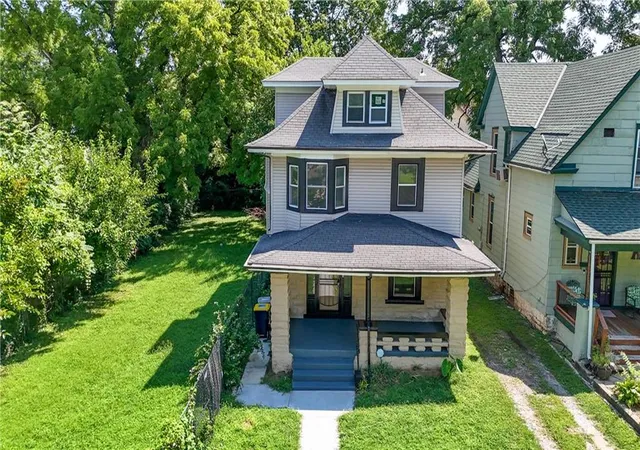2nd image of 2531 Olive St, Kansas City, MO 64127 | MLS# 2637160