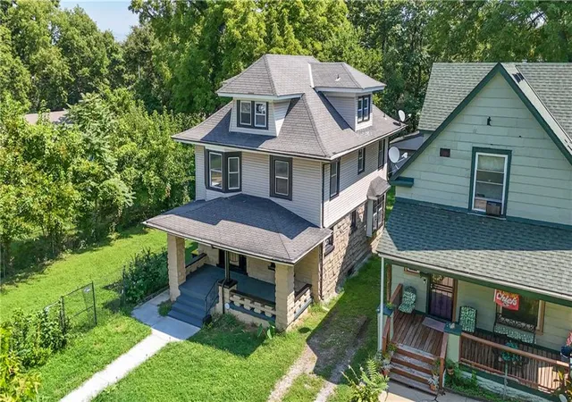Photo 3 of Single family home for sale at 2531 Olive St, Kansas City, MO 64127 | MLS# 2637160 | Listing updated on 2026-09-23