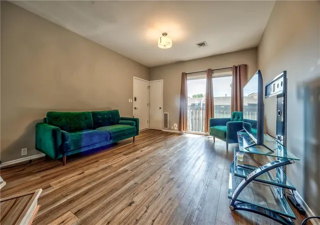 Photo 4 of Condo for sale at 443 W 104 Street #C, Kansas City, MO 64114 | MLS# 2637163 | Listing updated on 2026-08-31