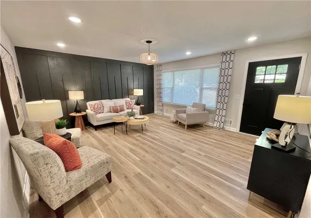 Photo 2 of Single family home for sale at 2512 Queen Ridge Dr, Independence, MO 64055 | MLS# 2637170 | Listing updated on 2026-08-30
