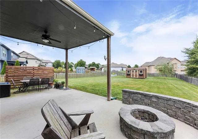 43rd image of 1800 Knoll Creek Ln, Raymore, MO 64083 | MLS# 2637186