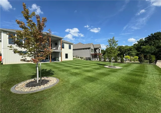 2nd image of 15597 W 168th Pl, Olathe, KS 66062 | MLS# 2637188