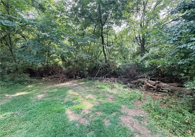 Photo 3 of Land for sale at 1304 N River Blvd, Independence, MO 64050 | MLS# 2637190 | Listing updated on 2026-08-20