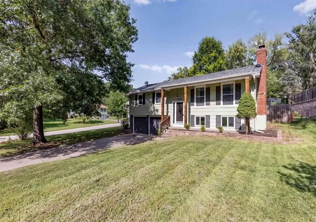 Photo 2 of Single family home for sale at 6739 Nw Hilldale Dr, Kansas City, MO 64151 | MLS# 2637194 | Listing updated on 2026-09-22