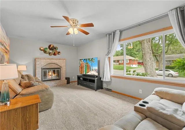 Photo 2 of Sale Pending at 4200 S Mccoy St, Independence, MO 64055 | MLS# 2637197 | Listing updated on 2026-08-31