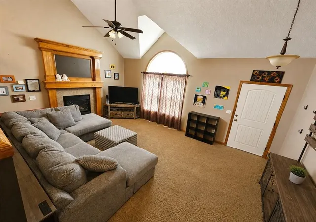 2nd image of 1805 Eastridge Ave, Cameron, MO 64429 | MLS# 2637198