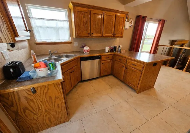 3rd image of 1805 Eastridge Ave, Cameron, MO 64429 | MLS# 2637198
