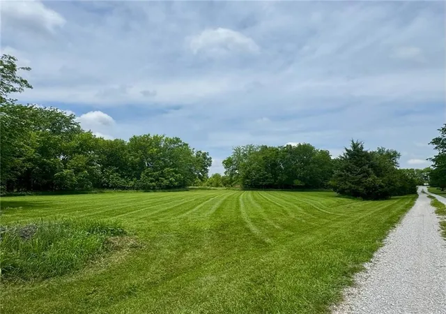 1st image of 13 Texas Dr, Linn Valley, KS 66040 | MLS# 2637203