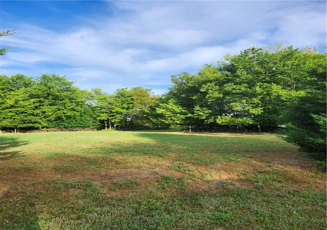 3rd image of 13 Texas Dr, Linn Valley, KS 66040 | MLS# 2637203