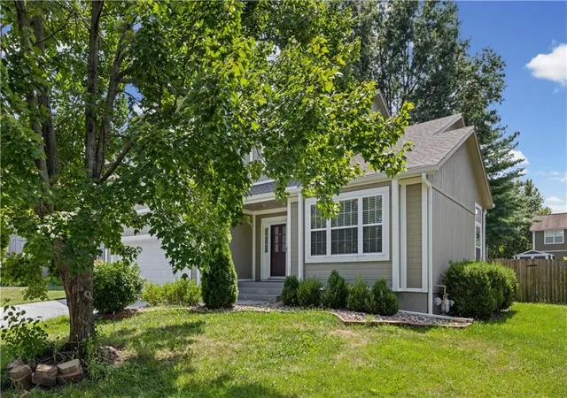 4th image of 15347 W 149th Terrace, Olathe, KS 66062 | MLS# 2637206