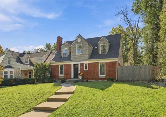 Photo 1 of Single family home for sale at 601 E 69 Street, Kansas City, MO 64131 | MLS# 2637207 | Listing updated on 2026-10-29