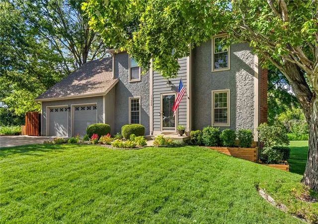 Single family home for sale at 13608 W 68th Street, Shawnee, KS 66216 | MLS# 2637214