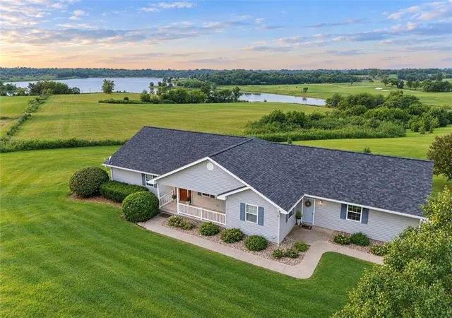 2nd image of 25651 Liberty Rd, Maryville, MO 64468 | MLS# 2637220