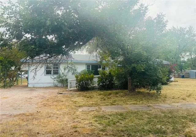 1st image of 310 N 4th Ave, Columbus, KS 66725 | MLS# 2637230