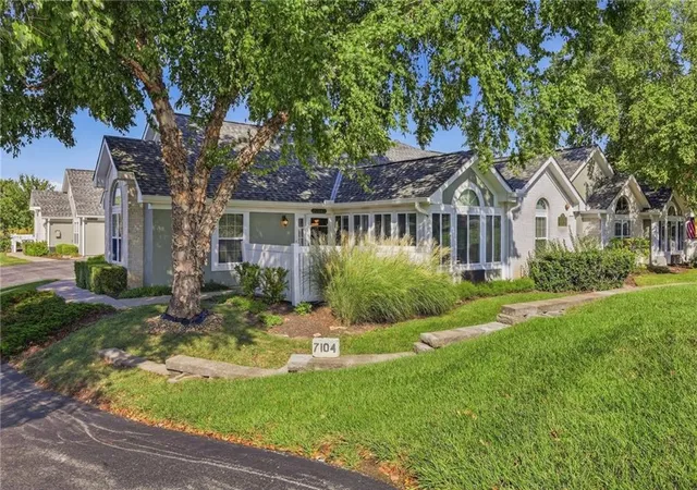Photo 2 of Single family home for sale at 7104 Hedge Ln Ter, Shawnee, KS 66227 | MLS# 2637248 | Listing updated on 2026-10-04