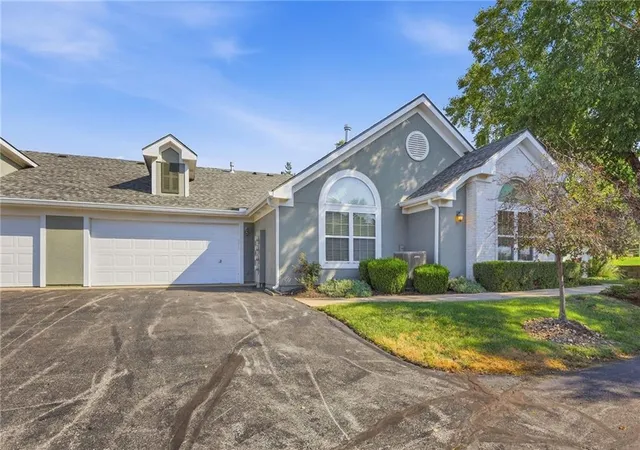 Photo 3 of House for sale at 7104 Hedge Ln Ter, Shawnee, KS 66227 | MLS# 2637248 | Listing updated on 2026-10-04