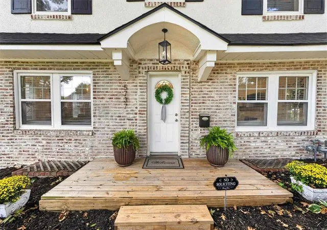 Photo 3 of Sale Pending at 5737 Cherry St, Kansas City, MO 64110 | MLS# 2637258 | Listing updated on 2026-08-24