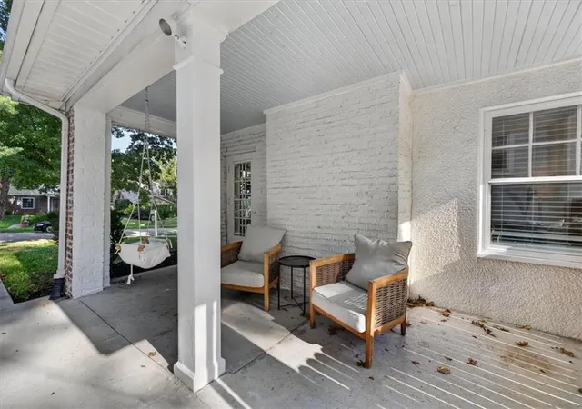 Photo 4 of Sale Pending at 5737 Cherry St, Kansas City, MO 64110 | MLS# 2637258 | Listing updated on 2026-08-24