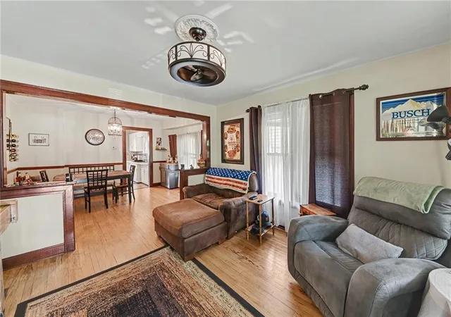 Photo 3 of Sale Pending at 2515 N 4Th St, St Joseph, MO 64505 | MLS# 2637269 | Listing updated on 2026-09-13