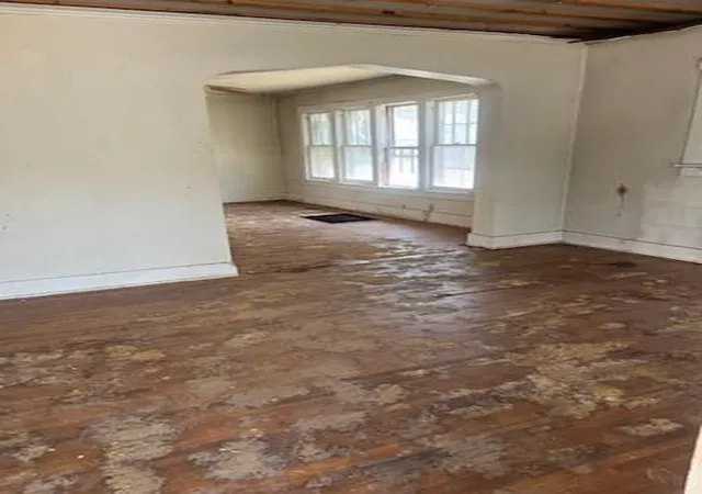 3rd image of 900 E Main St, Independence, KS 67301 | MLS# 2637271