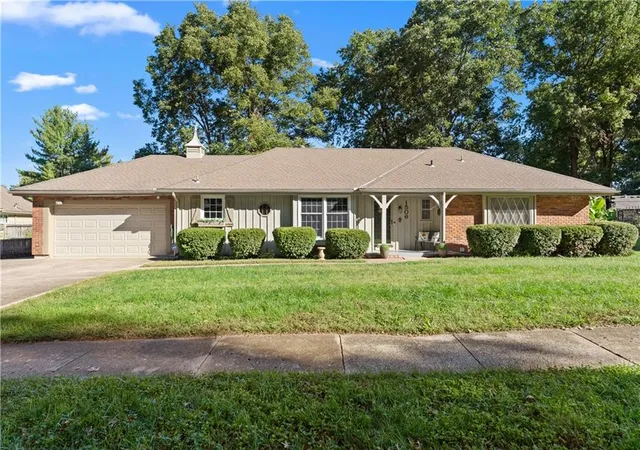 Photo 1 of Sale Pending at 1506 Sw 6th Street, Lees Summit, MO 64081 | MLS# 2637274 | Listing updated on 2026-10-07
