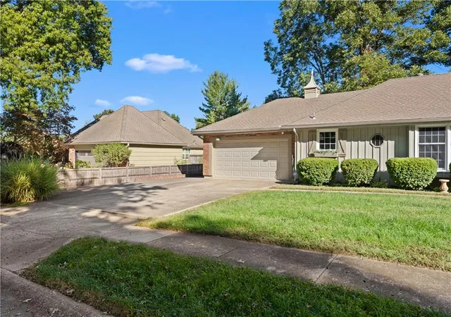 Photo 3 of Sale Pending at 1506 Sw 6th Street, Lees Summit, MO 64081 | MLS# 2637274 | Listing updated on 2026-10-07