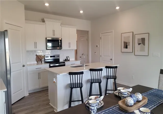 2nd image of 36420 W 102nd Pl, De Soto, KS 66018 | MLS# 2637278