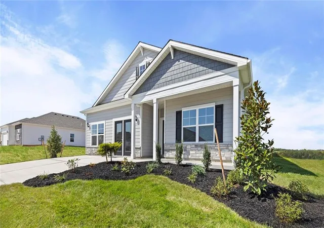 Photo 3 of Single family home for sale at 36420 W 102nd Pl, De Soto, KS 66018 | MLS# 2637278 | Listing updated on 2026-10-16