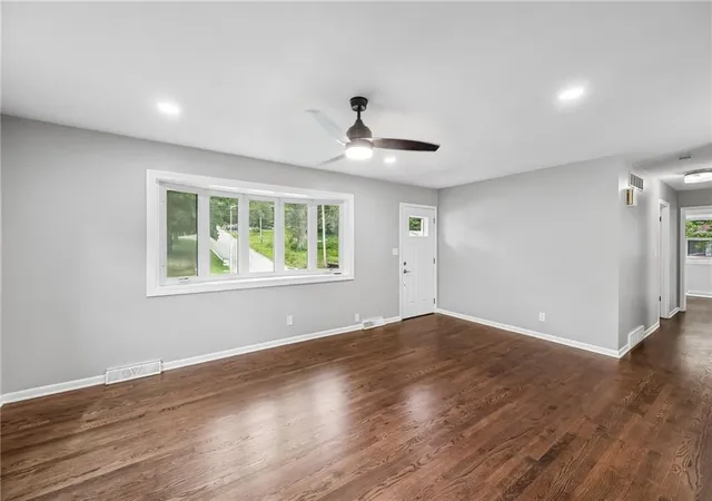 Photo 4 of Single family home for sale at 3741 N Brighton Ave, Kansas City, MO 64117 | MLS# 2637286 | Listing updated on 2026-08-29