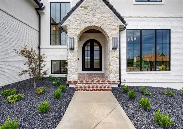 4th image of 12111 W 173Rd Ter, Overland Park, KS 66221 | MLS# 2637287